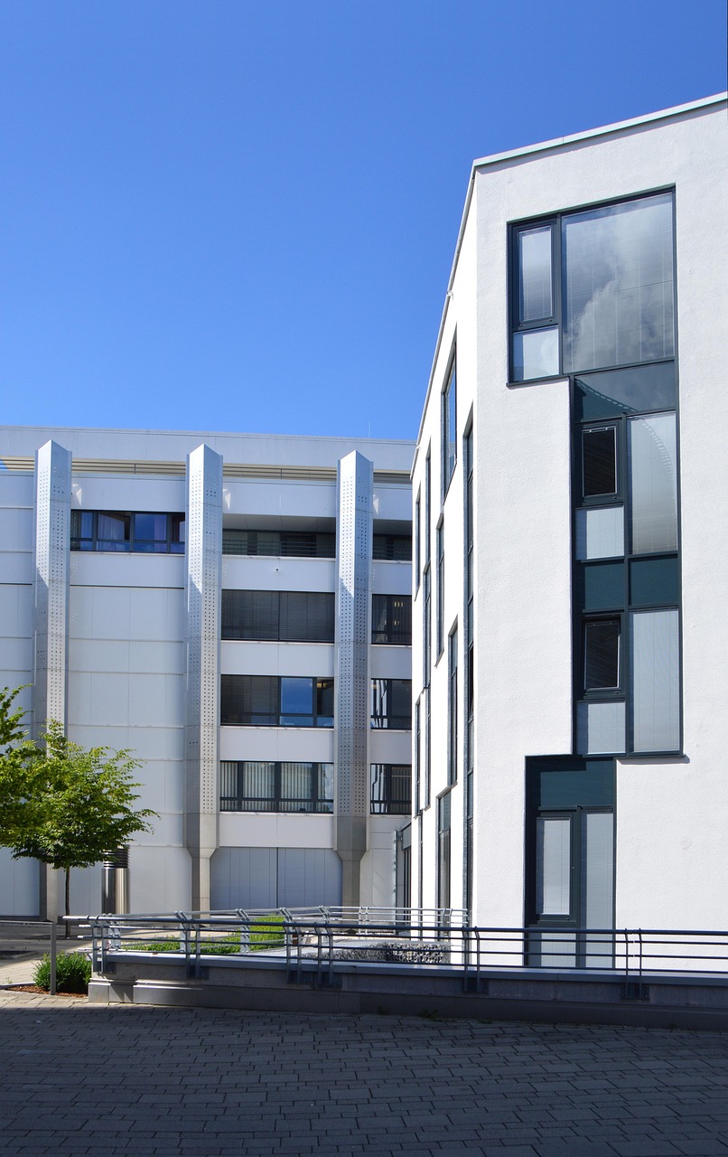 西安市電子廠最新招聘動態與職業機會探索，招聘信息及職業發展指南